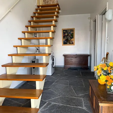 Casa Rocca Nera By Holap * Ronco sopra Ascona